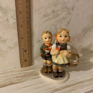 Hummel Figurine: #49/3/0